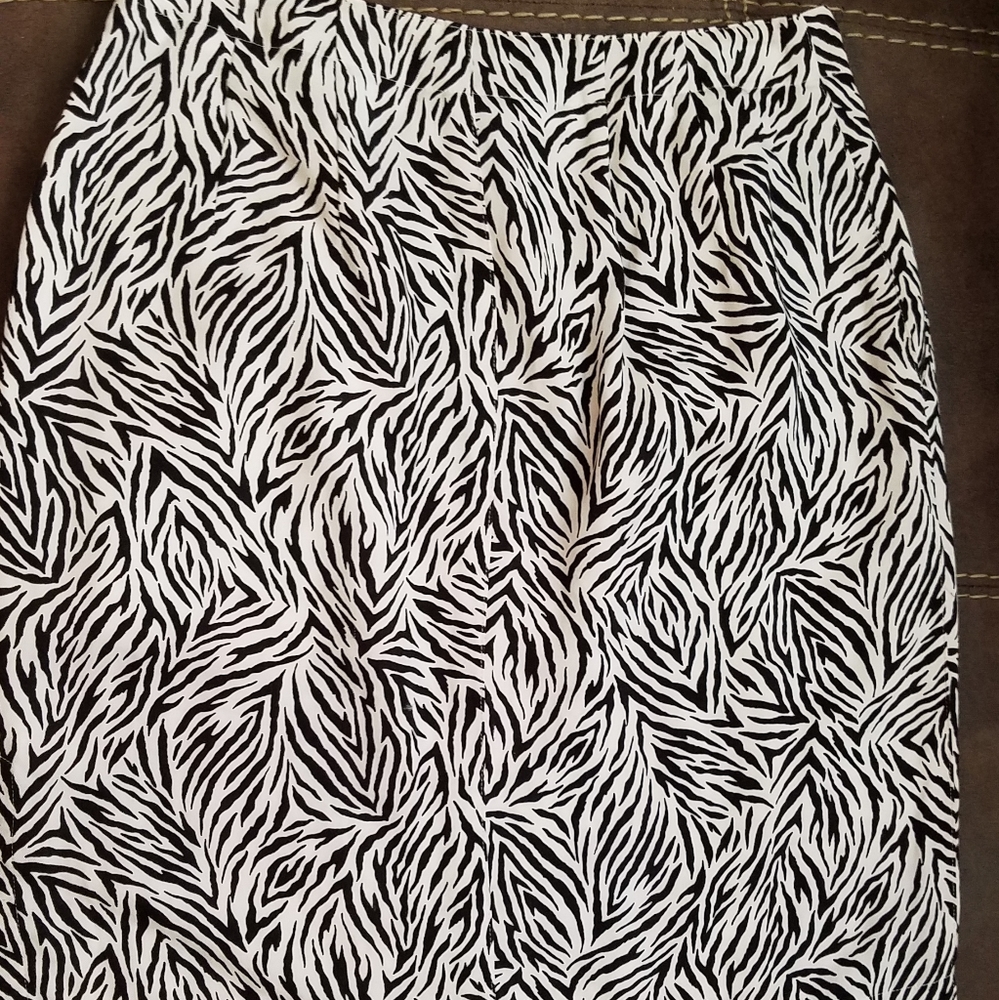 Liz Claiborne Lizsport Petite skirt